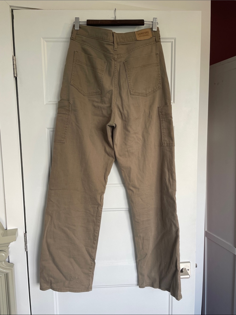 Signature by Levi Strauss Brown Tan Cargo Pants - Picture 3 of 4